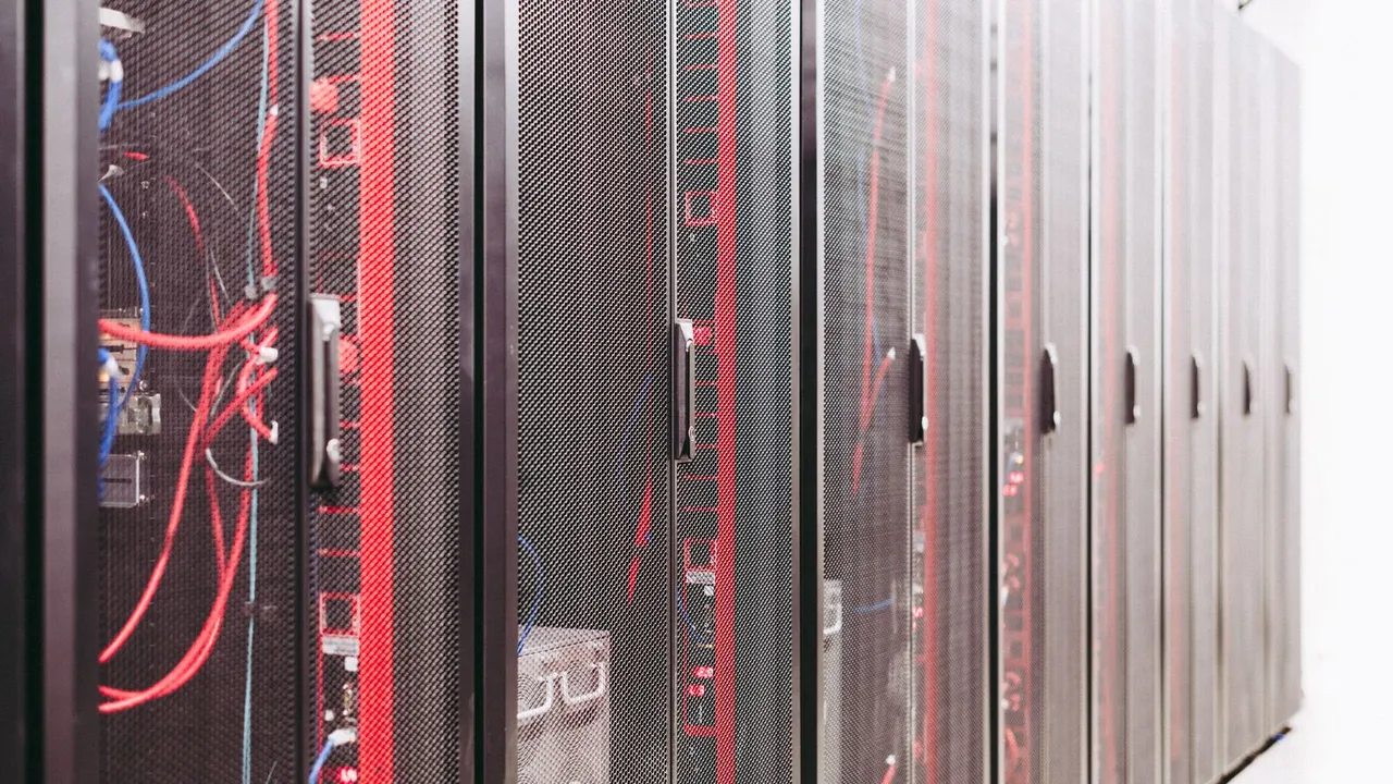 Hosting-Vergleich: Webhosting, Cloud und Dedicated Server